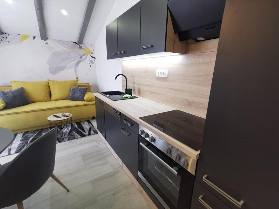 New Nikolina 4 Star Apartman Mali Lošinj Kültér fotó