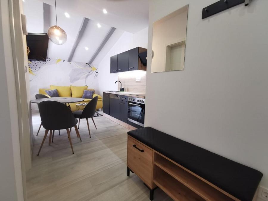 New Nikolina 4 Star Apartman Mali Lošinj Kültér fotó