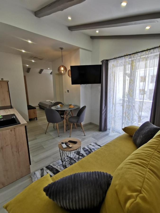 New Nikolina 4 Star Apartman Mali Lošinj Kültér fotó