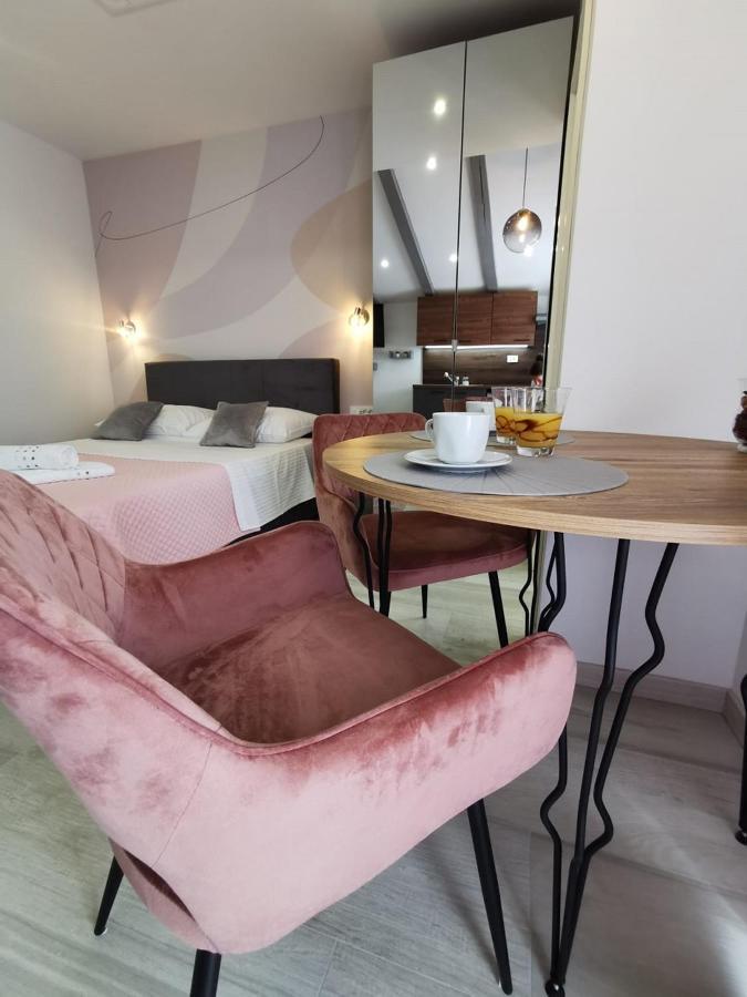 New Nikolina 4 Star Apartman Mali Lošinj Kültér fotó