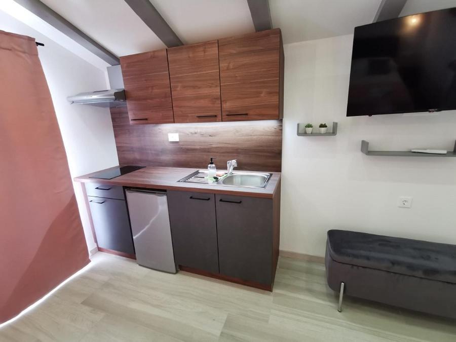 New Nikolina 4 Star Apartman Mali Lošinj Kültér fotó